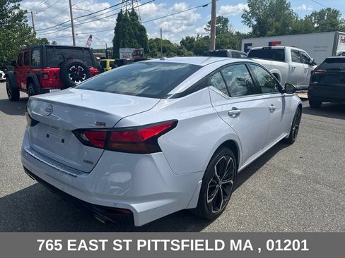 Used 2023 Nissan Altima 2.5 SR AWD/4WD image 8