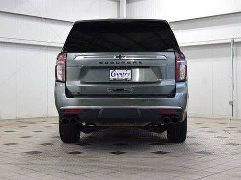 Used 2024 Chevrolet Suburban High Country image 7