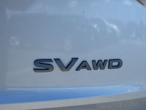 Certified 2024 Nissan Rogue SV w/ SV Premium Package AWD/4WD image 8
