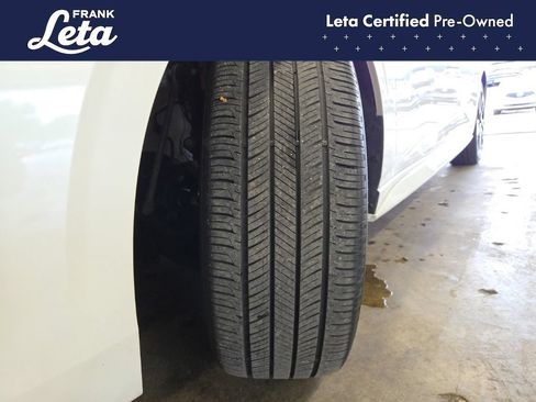 Used 2025 Nissan Sentra SR w/ SR Premium Package FWD image 25
