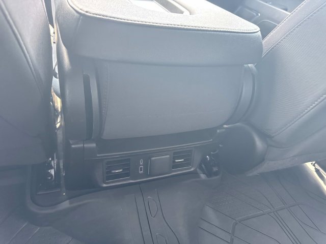 Used 2024 Chevrolet Silverado 1500 LT w/ Protection Package AWD/4WD image 17