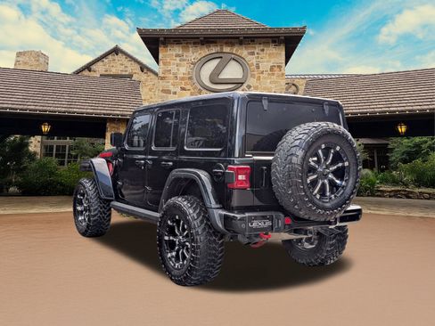 Used 2021 Jeep Wrangler Unlimited Rubicon w/ Dual Top Group AWD/4WD image 3