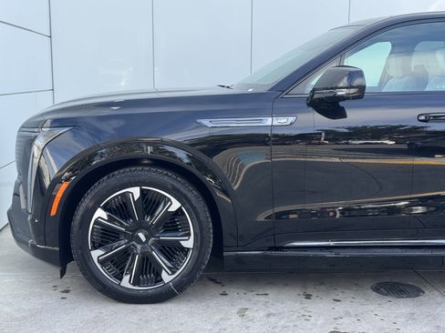 New 2025 Cadillac Escalade IQ Sport 1 w/ LPO, ONYX Package image 4