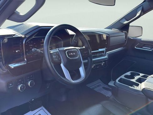 Used 2025 GMC Sierra 1500 SLT image 19