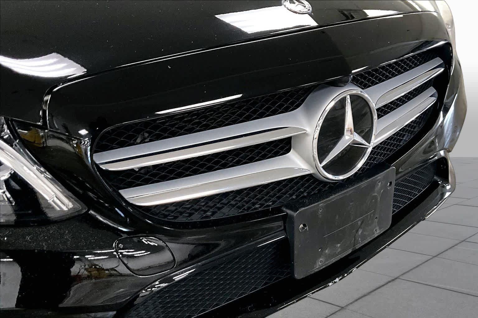 Used 2020 Mercedes-Benz C 300 4MATIC Sedan image 32