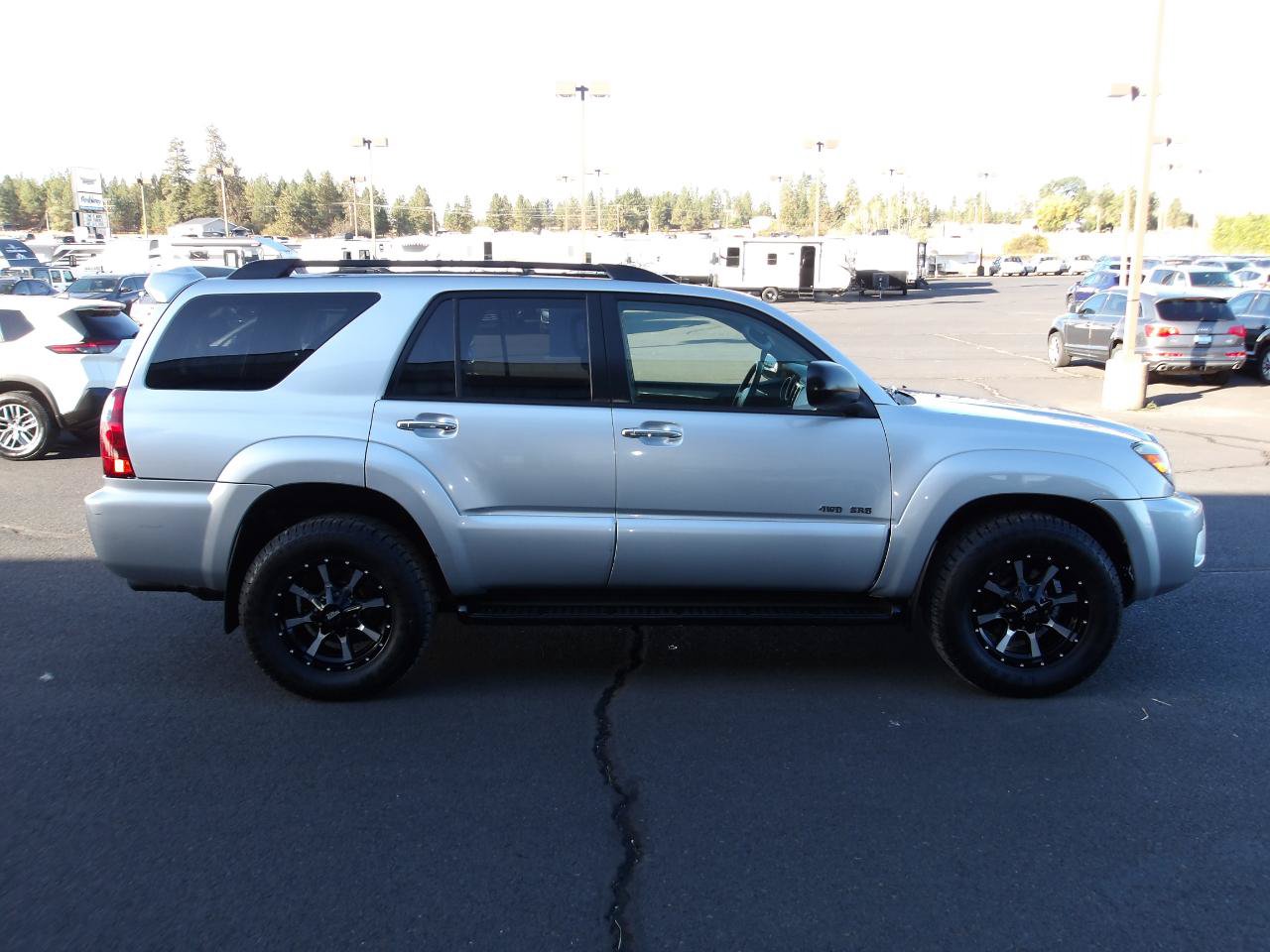Used 2006 Toyota 4Runner SR5 AWD/4WD image 6