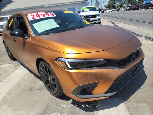 Used 2023 Honda Civic Sport image 4