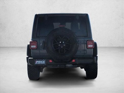 Used 2024 Jeep Wrangler Willys image 7