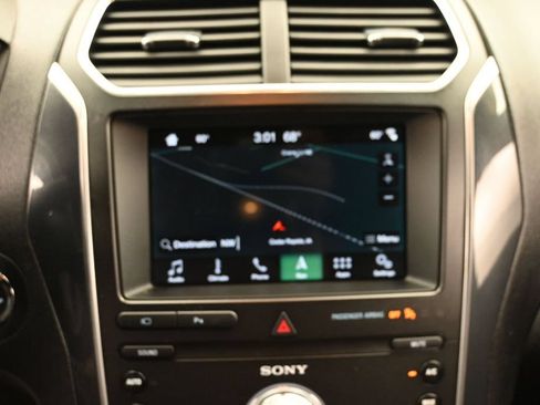 Used 2019 Ford Explorer Sport w/ Equipment Group 401A AWD/4WD image 20