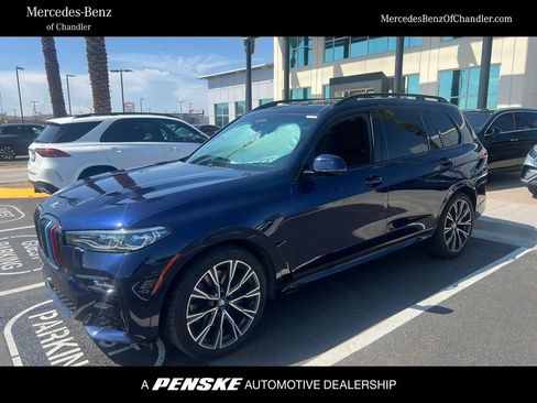 Used 2022 BMW X7 M50i w/ Dynamic Handling Package AWD/4WD image 1