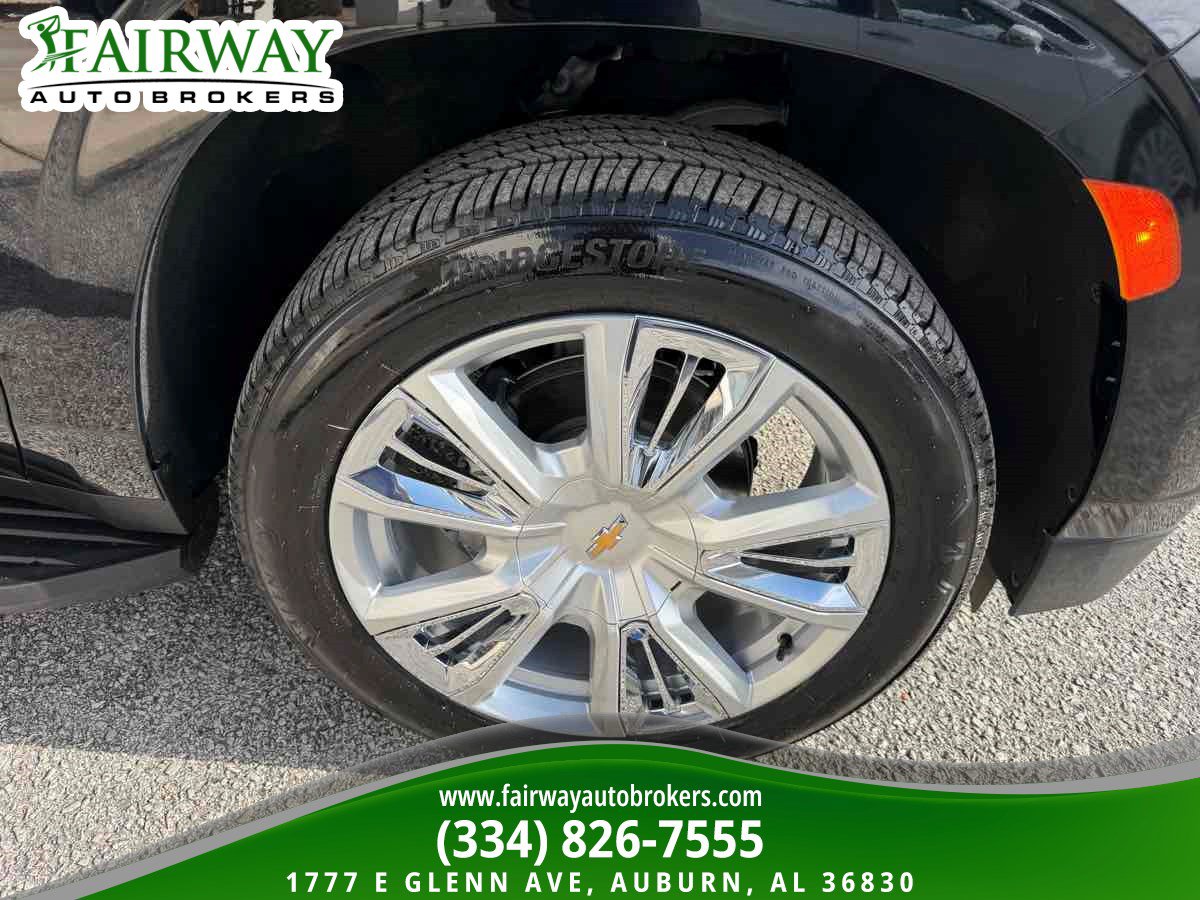 Used 2023 Chevrolet Suburban High Country AWD/4WD image 34
