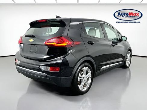 Used 2019 Chevrolet Bolt LT FWD image 2