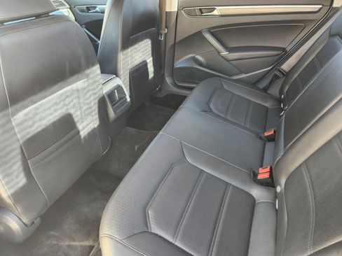 Used 2017 Volkswagen Passat 1.8T R-Line image 29
