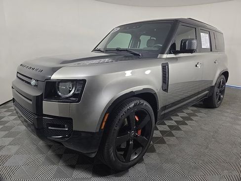 Used 2025 Land Rover Defender 110 X AWD/4WD image 2