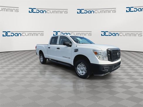 Used 2019 Nissan Titan S w/ S Utility Package image 3