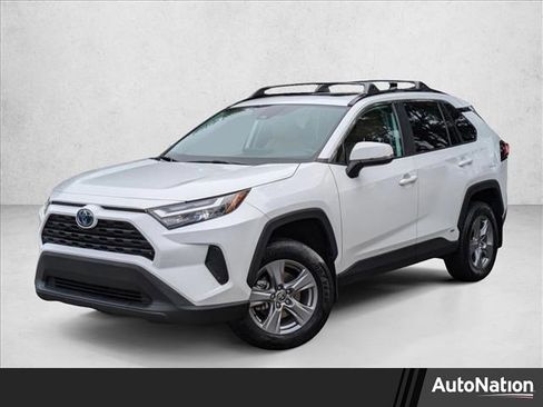Used 2024 Toyota RAV4 XLE image 1