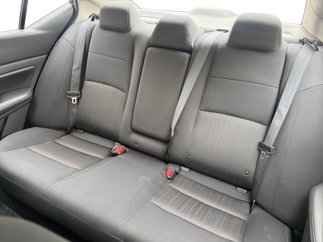 Used 2025 Nissan Altima 2.5 SV FWD image 11