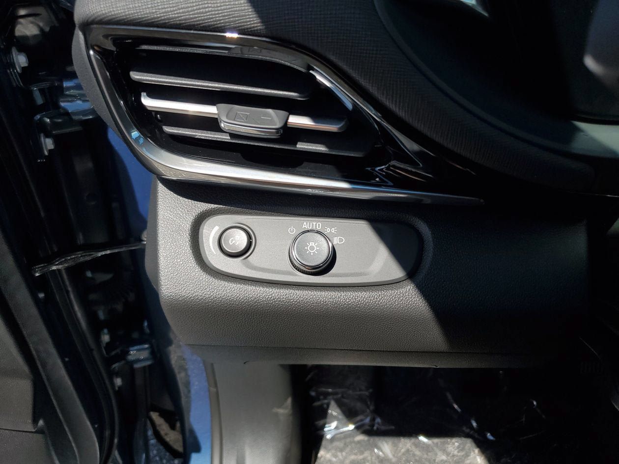 New 2026 Buick Envista Sport Touring w/ Convenience II Package FWD image 29