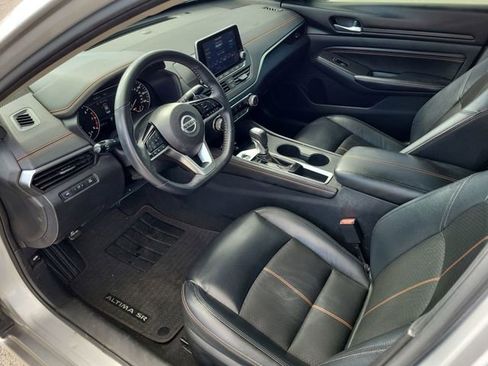 Used 2021 Nissan Altima 2.5 SR w/ SR Premium Package image 13