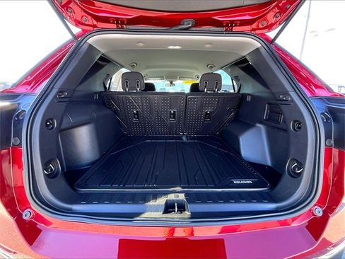 Used 2019 Chevrolet Equinox LT w/ LPO, Floor Liner Package image 23