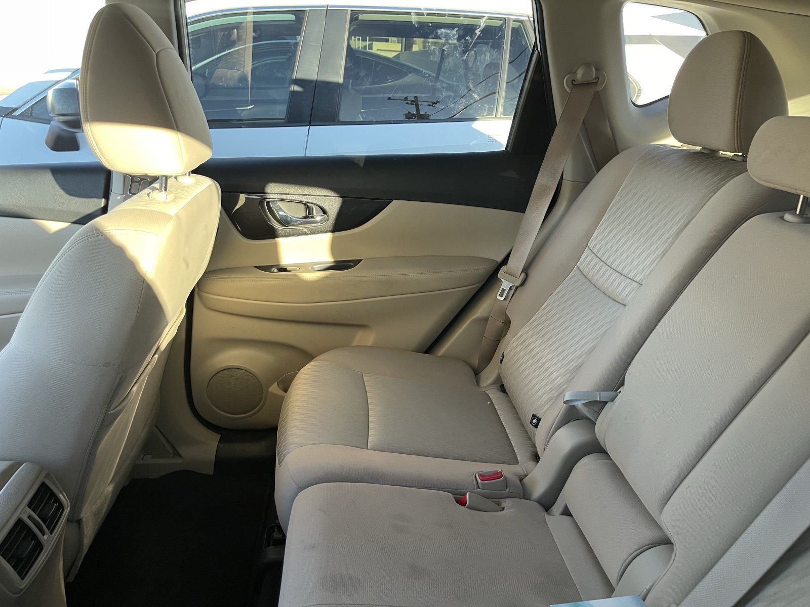 Used 2019 Nissan Rogue SV FWD image 9