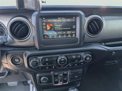 Used 2020 Jeep Wrangler Unlimited Sport S image 17