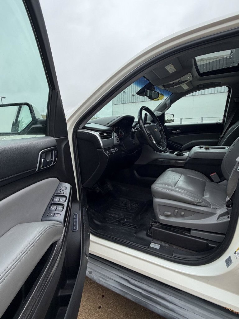 Used 2015 Chevrolet Tahoe LT AWD/4WD image 2