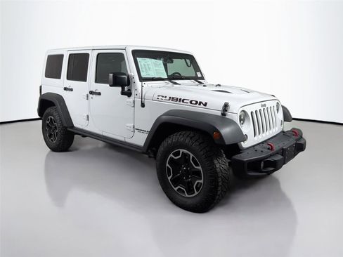 Used 2016 Jeep Wrangler Unlimited Rubicon AWD/4WD image 3