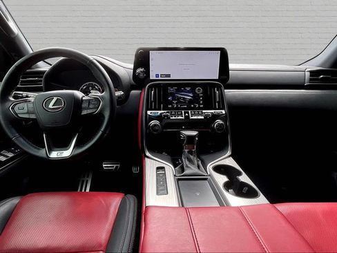 Used 2024 Lexus LX 600 F Sport AWD/4WD image 7