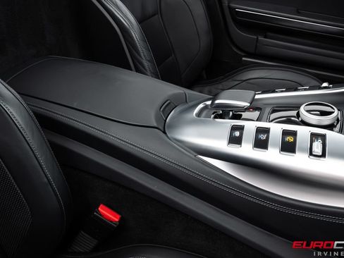 Used 2021 Mercedes-Benz AMG GT Roadster image 35