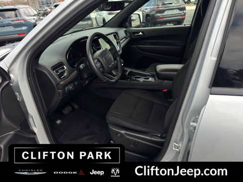 Certified 2025 Dodge Durango GT AWD/4WD image 11