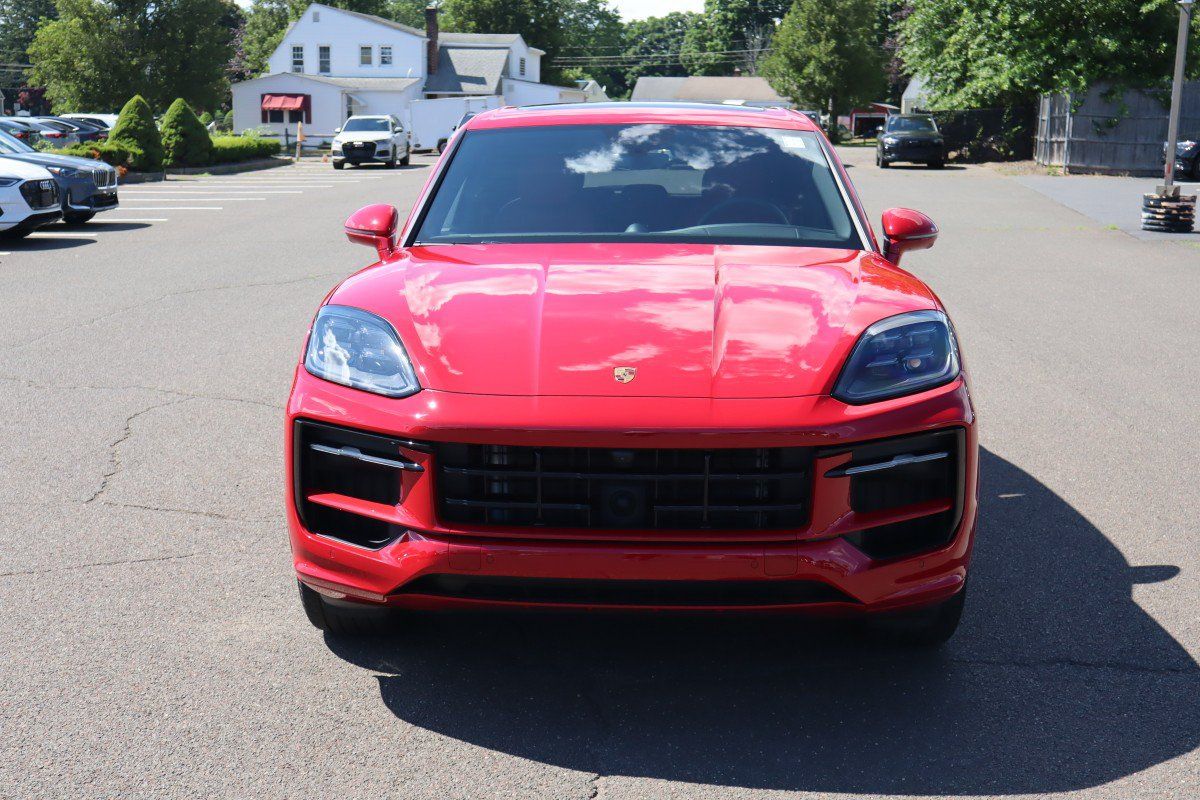 Used 2025 Porsche Cayenne E-Hybrid AWD/4WD image 3