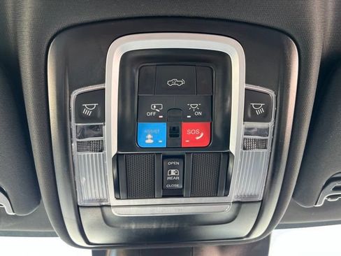 Certified 2026 RAM 2500 Laramie AWD/4WD image 20