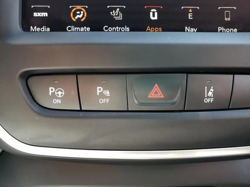 Used 2023 Jeep Cherokee Altitude Lux AWD/4WD image 23