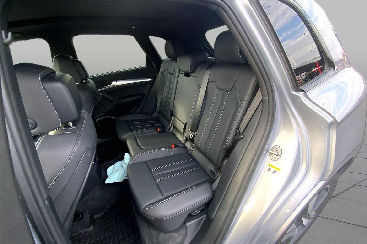 Used 2024 Audi Q5 2.0T Premium Plus w/ Premium Plus Package AWD/4WD image 21