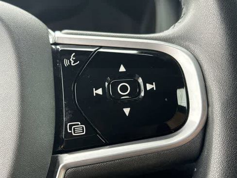 Used 2021 Volvo XC60 T5 Inscription FWD image 23