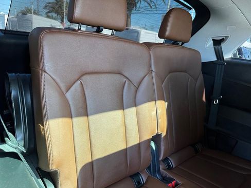 Used 2017 Audi Q7 3.0T Prestige image 31