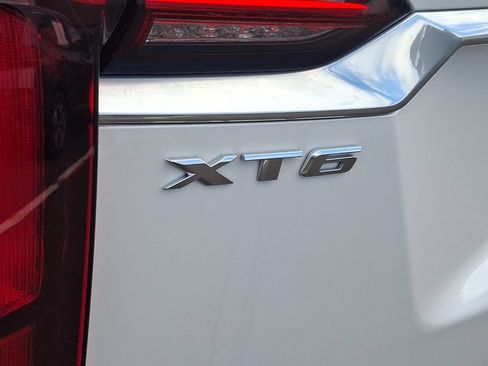 Used 2024 Cadillac XT6 Premium Luxury w/ LPO, Floor Liner Package AWD/4WD image 33