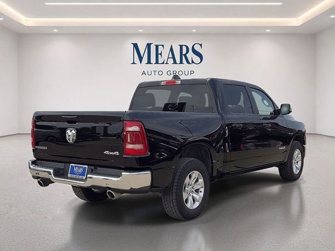 Used 2024 RAM 1500 Laramie AWD/4WD image 5