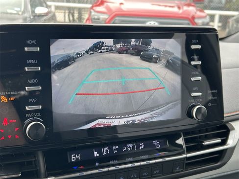 Used 2022 Toyota Sienna XSE image 39