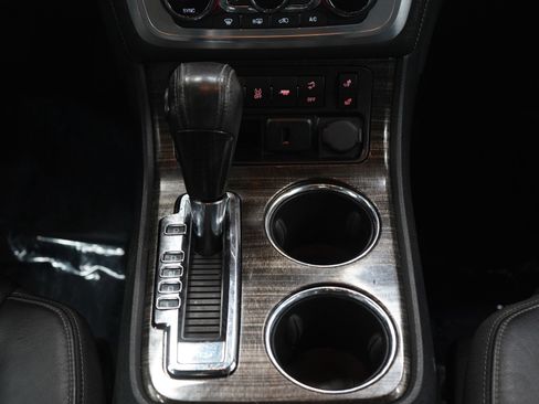 Used 2016 GMC Acadia SLT w/ Open Road Package image 16