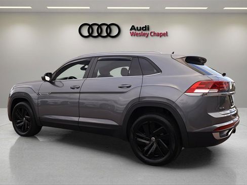 Used 2023 Volkswagen Atlas Cross Sport SE w/ Black Wheel Package image 3