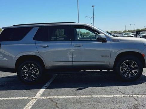 Used 2023 Chevrolet Tahoe Z71 w/ Luxury Package image 9