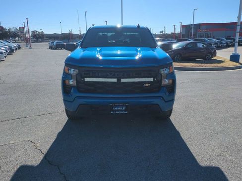 Used 2023 Chevrolet Silverado 1500 Custom image 3