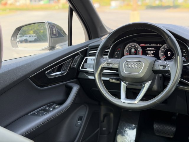 Used 2025 Audi Q7 3.0T Premium Plus AWD/4WD image 44