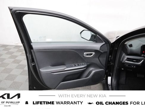 New 2026 Kia K4 FWD image 9