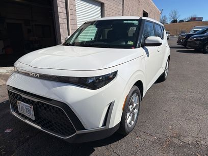 Used 2024 Kia Soul LX w/ Option Group 015