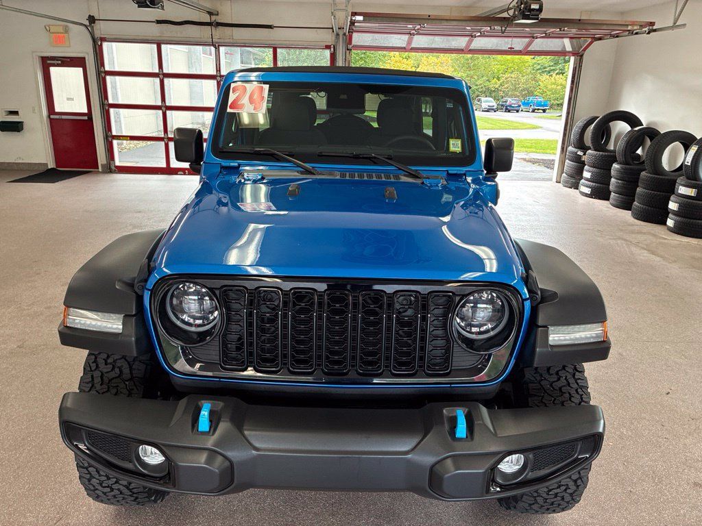 Certified 2024 Jeep Wrangler Unlimited AWD/4WD image 6