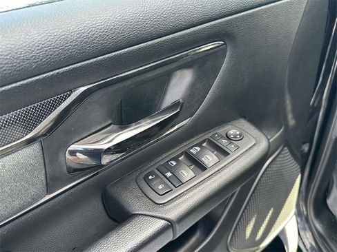 Used 2022 RAM 1500 Big Horn w/ Built-to-serve Edition image 17