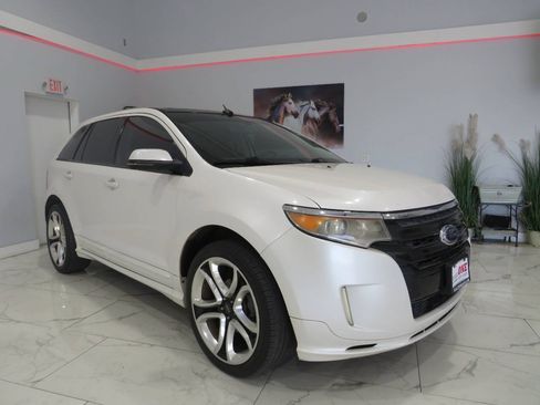 Used 2012 Ford Edge Sport w/ Driver Entry Pkg FWD image 1